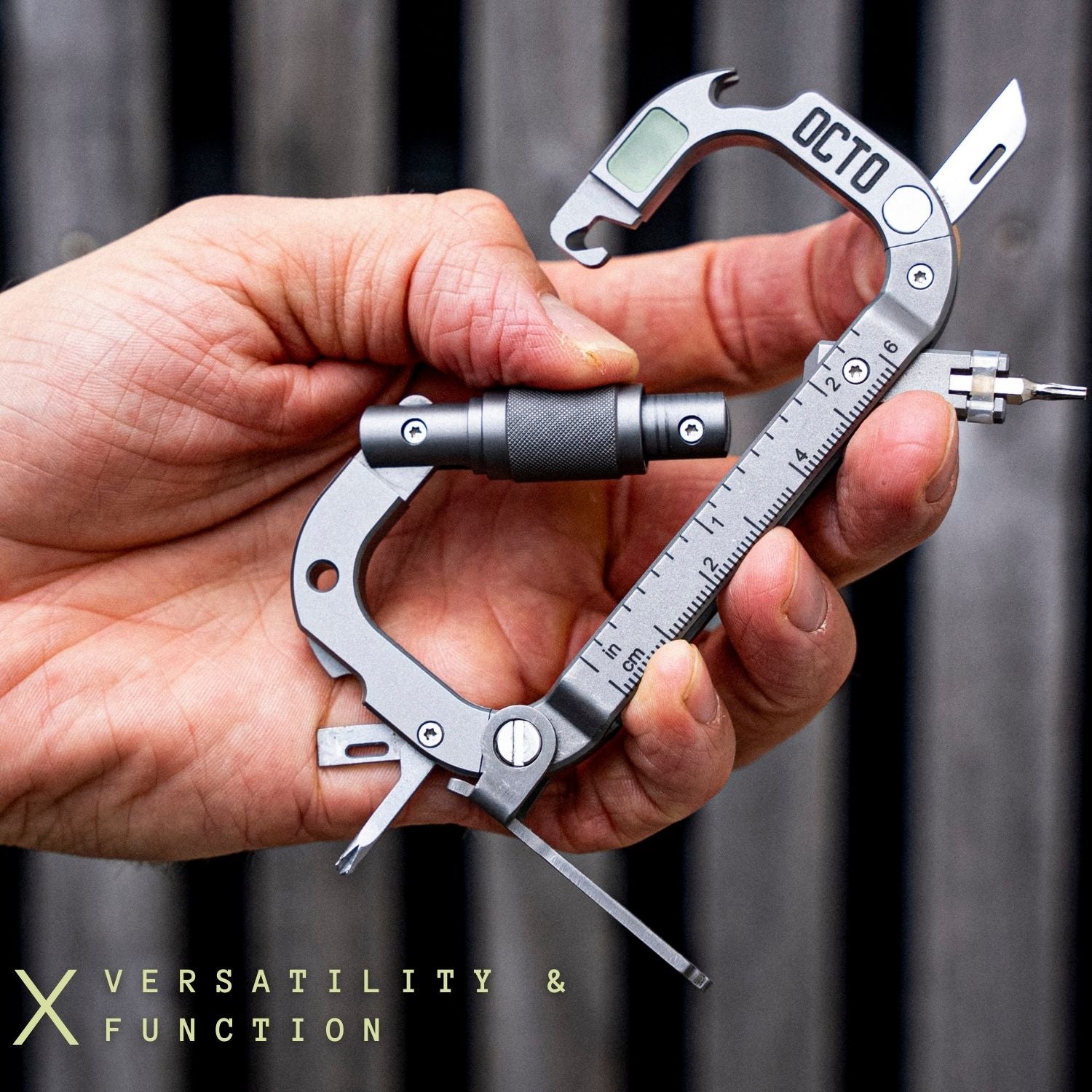 OCTO MAX  20-in-1 Carabiner